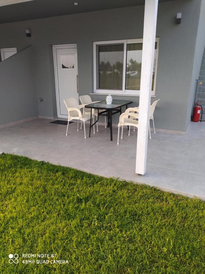 Onar By The Sea Luxurious Apartments Flogita Dış mekan fotoğraf