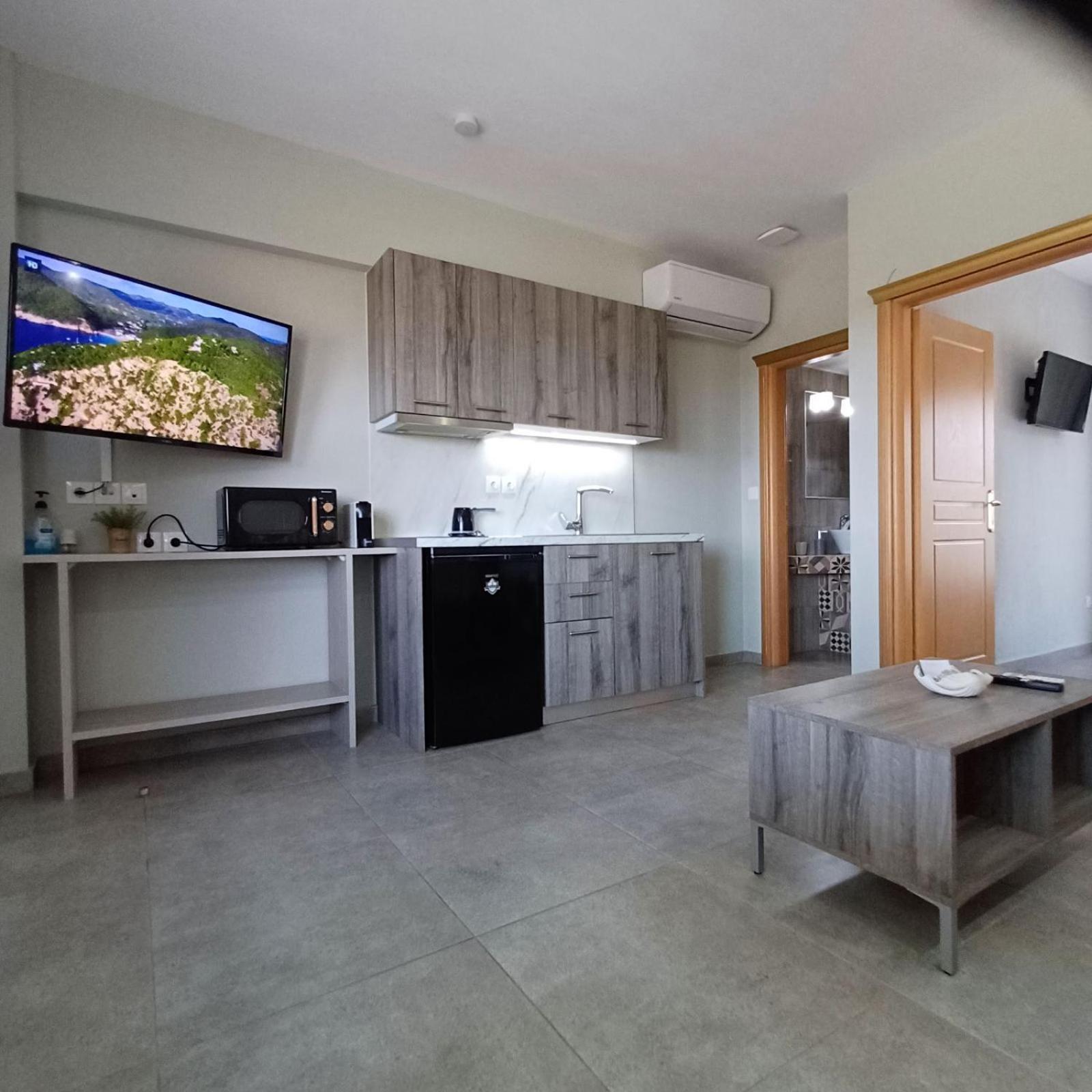 Onar By The Sea Luxurious Apartments Flogita Dış mekan fotoğraf