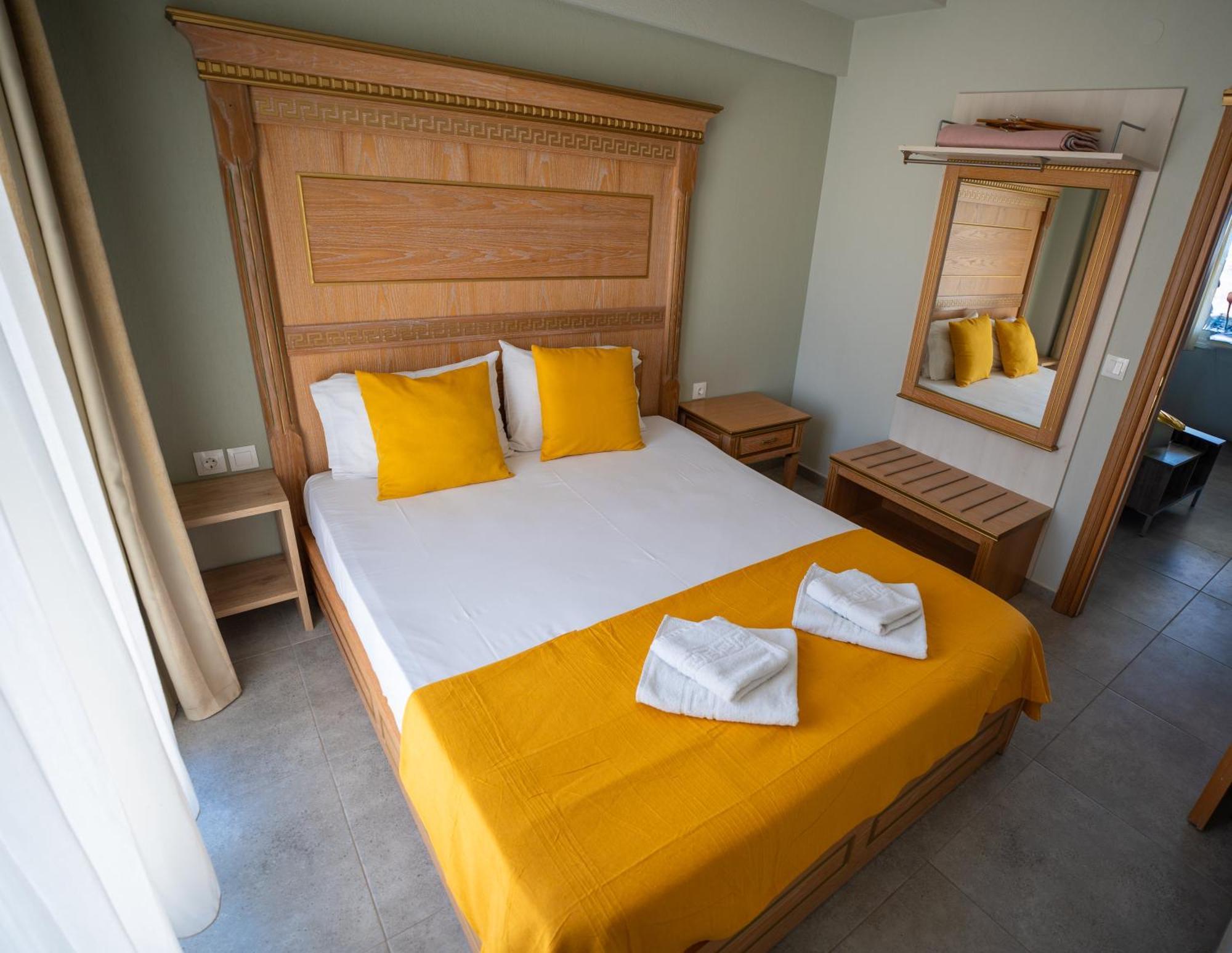 Onar By The Sea Luxurious Apartments Flogita Dış mekan fotoğraf